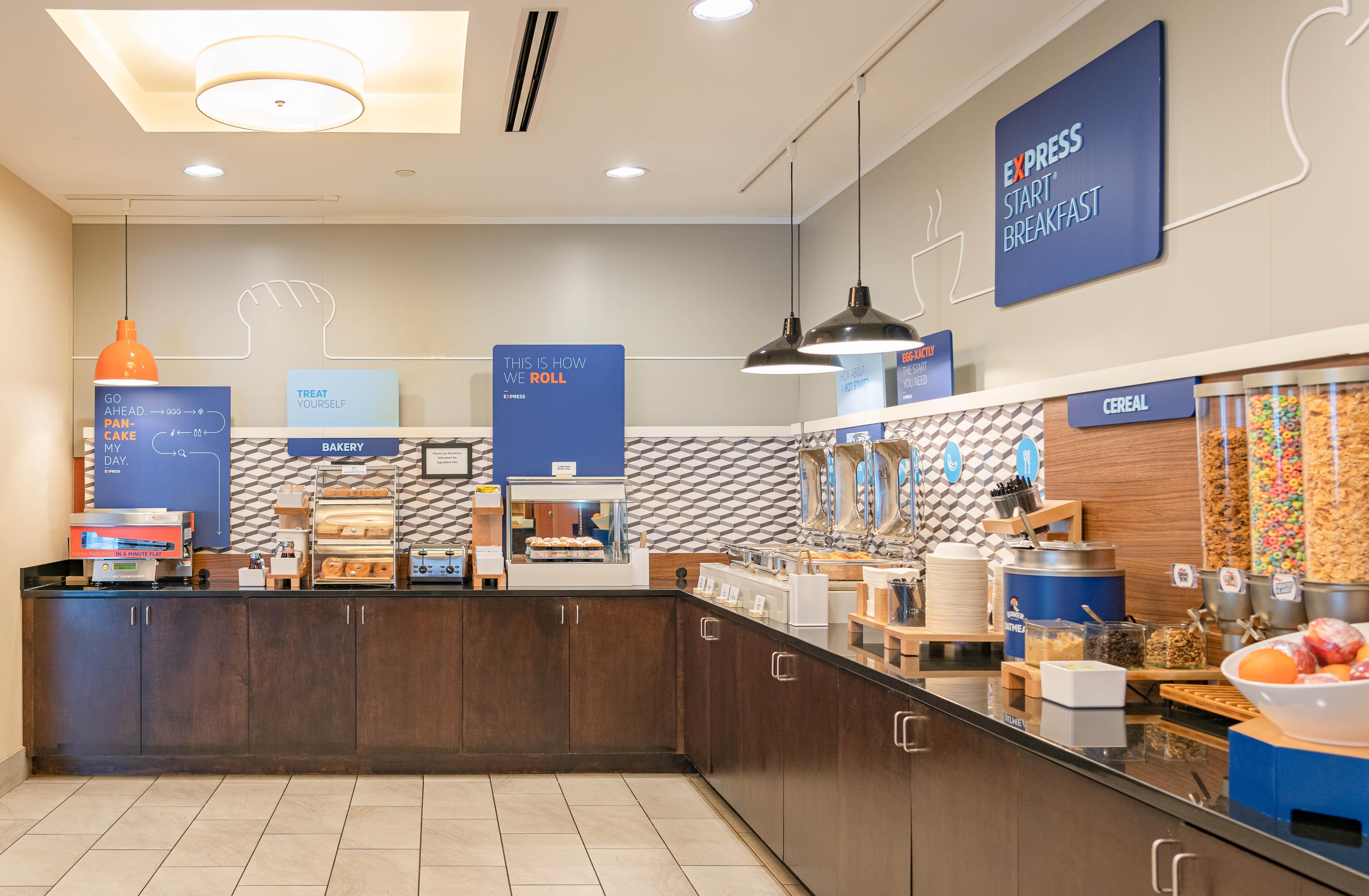 Holiday Inn Express & Suites Columbus - Easton Area By Ihg Gahanna Bagian luar foto